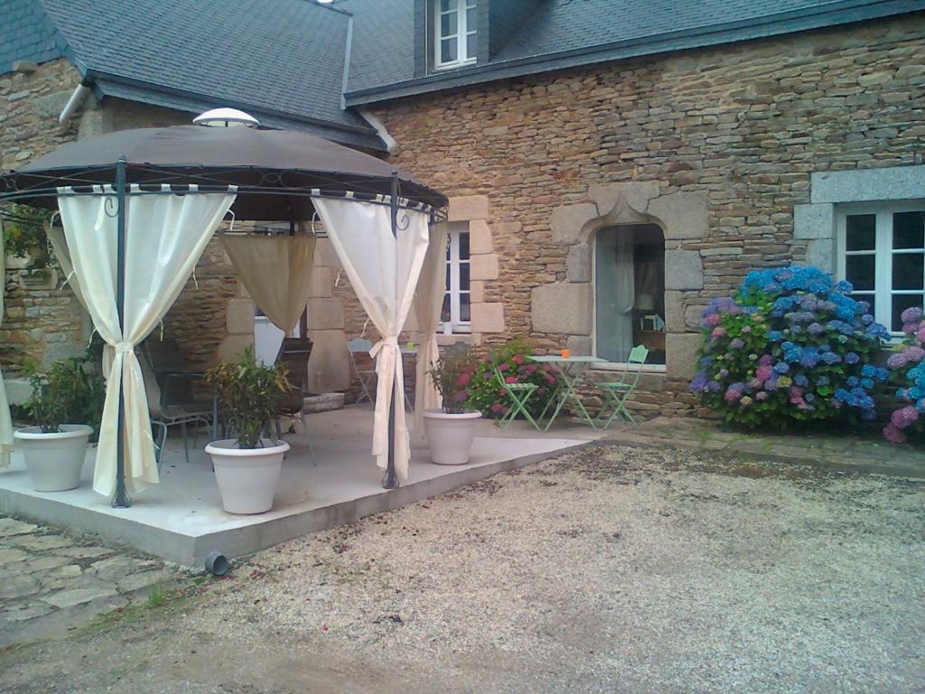 Le Petit Kerangoi Bed & Breakfast Pont-Aven Exterior photo